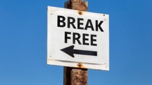 Read more about the article Breaking Free to Build Wealth: Change Your Thinking First